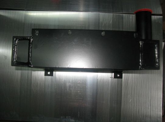 Czarny Plate Fin Olej hydrauliczny Lutowanie Wymiennik ciepła do koparki / vibratile Roller