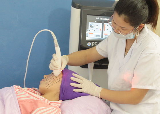 RF Thermage Beauty skóry Maszyna Do usuwanie zmarszczek / RF frakcyjnej skóry dokręcania BR801