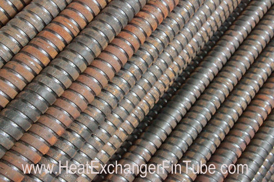 SML Stal węglowa Tektura Slot Wymiennik ciepła Fin Tube A106 / A179 / A192 / A210